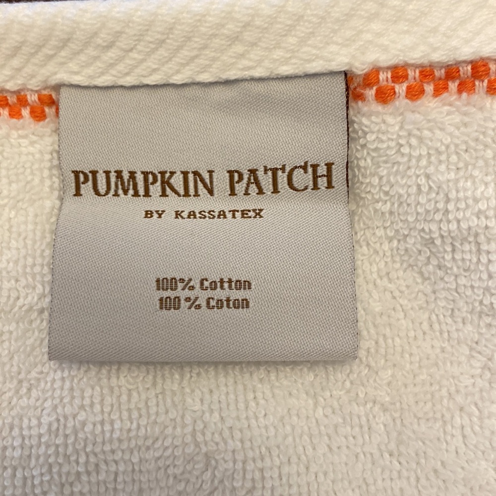 Set of 4 Hand Towels - Picture 2 of 9